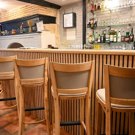 Logis L'auberge D'alex Hotel