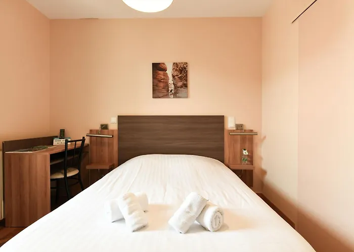 Hotel Logis L'auberge D'alex 2*